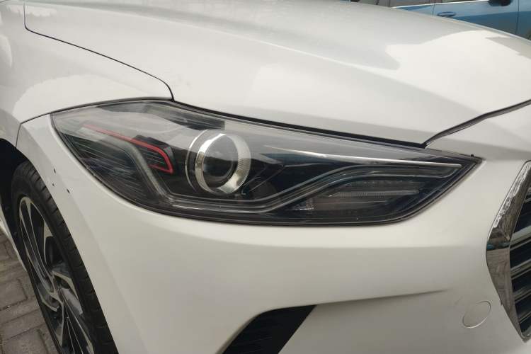 Used Hyundai Elantra (6th Generation / Lingdong) 2019 1.5L CVT ZhiXuan – Elite Version Right Front Headlight