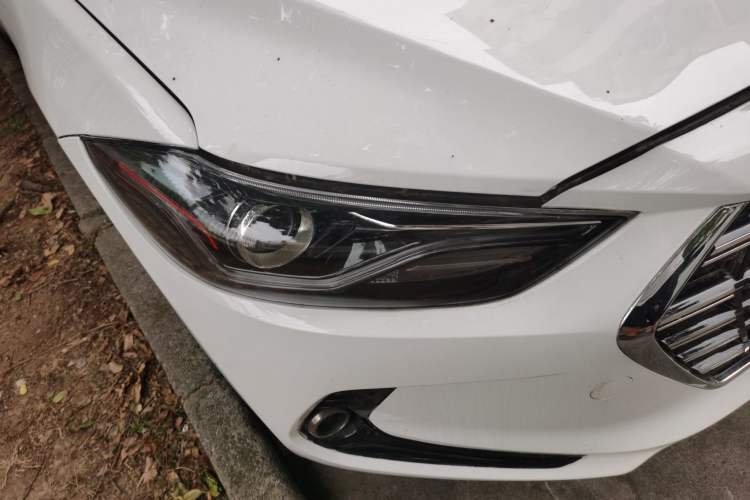 Used Hyundai Elantra (6th Generation / Lingdong) 2019 1.5L CVT ZhiXuan – Elite Version Right Front Headlight