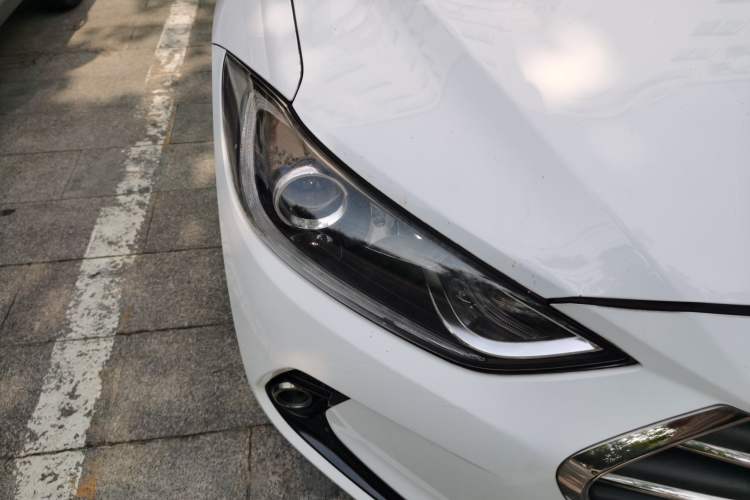 Used Hyundai Elantra (6th Generation / Lingdong) 2019 1.4T Dual-Clutch Xuan Dong · Dynamic Model Right Front Headlight