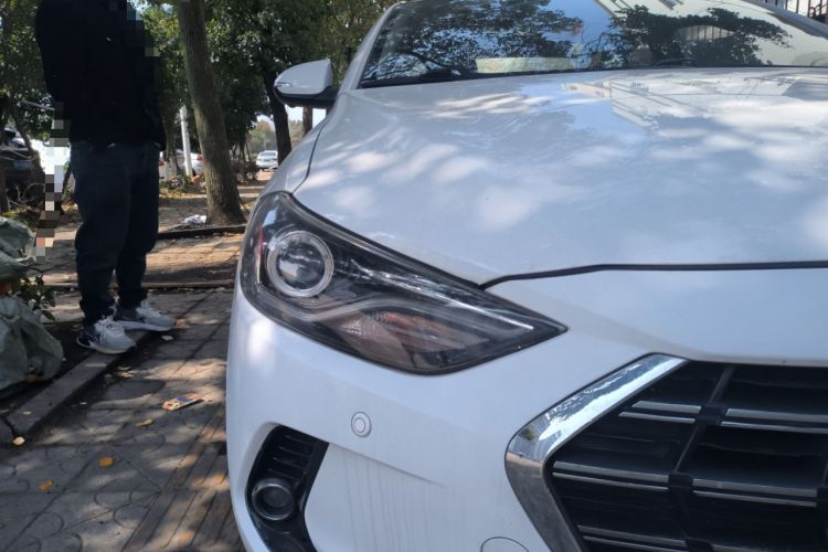 Used Hyundai Elantra (6th Generation / Lingdong) 2019 1.5L CVT ZhiXuan – Elite Version Right Front Headlight
