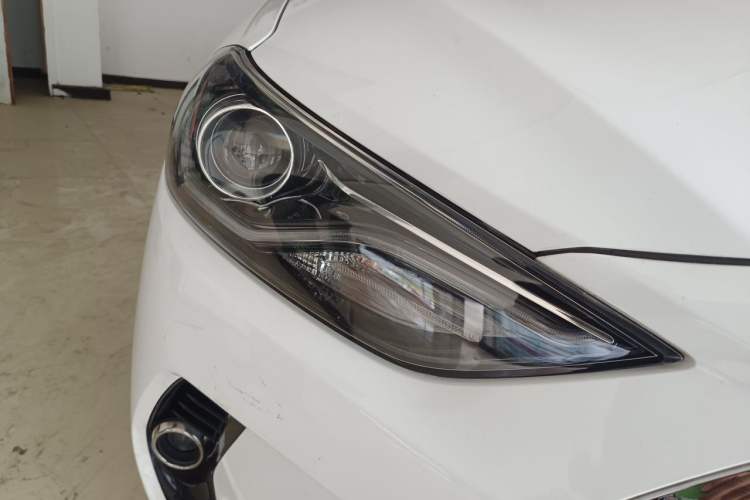 Used Hyundai Elantra (6th Generation / Lingdong) 2019 1.5L CVT ZhiXuan – Elite Version Right Front Headlight