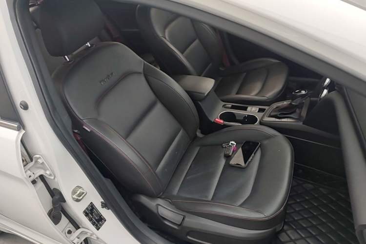Used Hyundai Elantra (6th Generation / Lingdong) 2019 1.4T Dual-Clutch Xuan Dong · Dynamic Model Right Front Seat