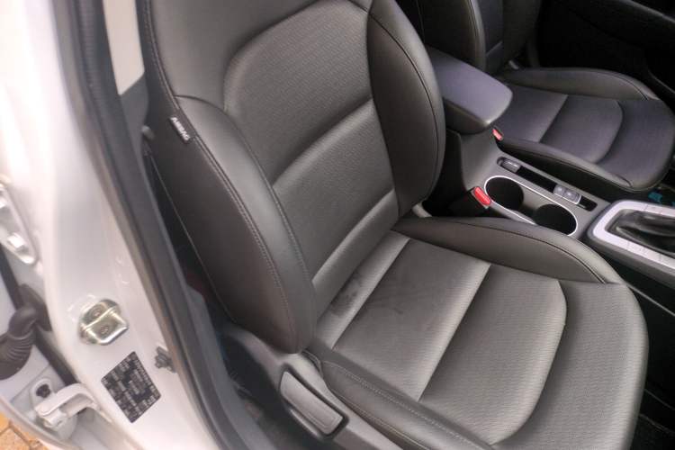 Used Hyundai Elantra (6th Generation / Lingdong) 2019 1.5L CVT ZhiXuan – Elite Version Right Front Seat