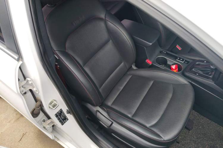 Used Hyundai Elantra (6th Generation / Lingdong) 2019 1.4T Dual-Clutch Xuan Dong · Dynamic Model Right Front Seat