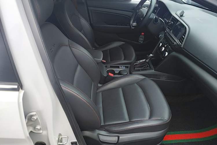 Used Hyundai Elantra (6th Generation / Lingdong) 2019 1.4T Dual-Clutch Xuan Dong · Dynamic Model Right Front Seat