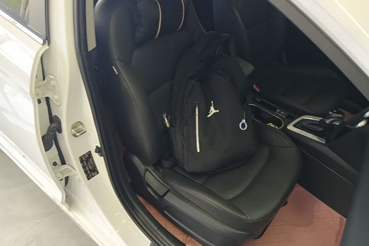 Used Hyundai Elantra (6th Generation / Lingdong) 2019 1.5L CVT ZhiXuan – Elite Version Right Front Seat
