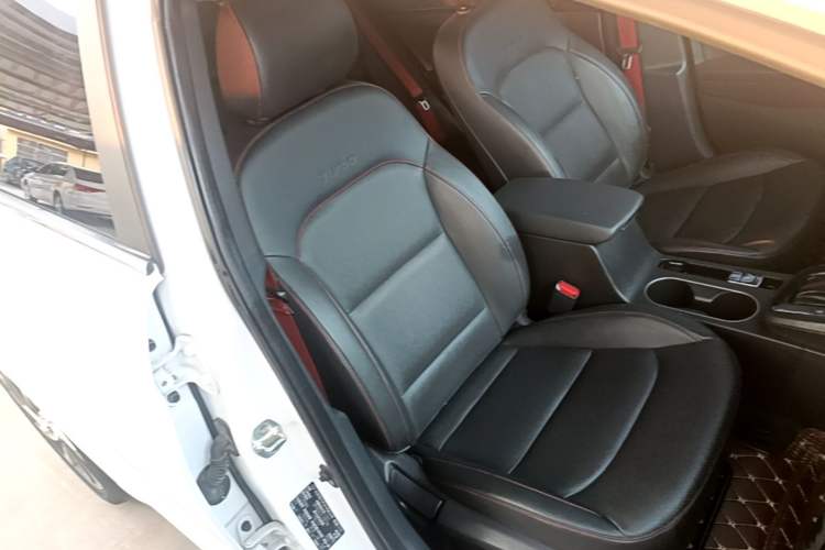 Used Hyundai Elantra (6th Generation / Lingdong) 2019 1.4T Dual-Clutch Xuan Dong · Dynamic Model Right Front Seat