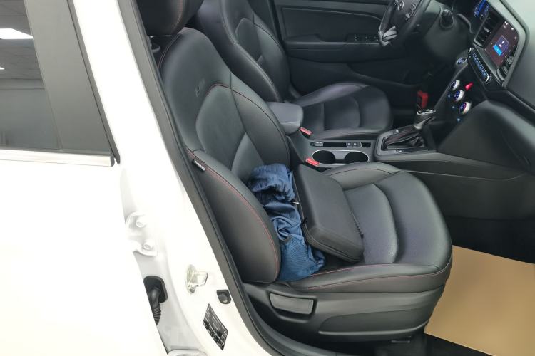 Used Hyundai Elantra (6th Generation / Lingdong) 2019 1.4T Dual-Clutch Xuan Dong · Dynamic Model Right Front Seat