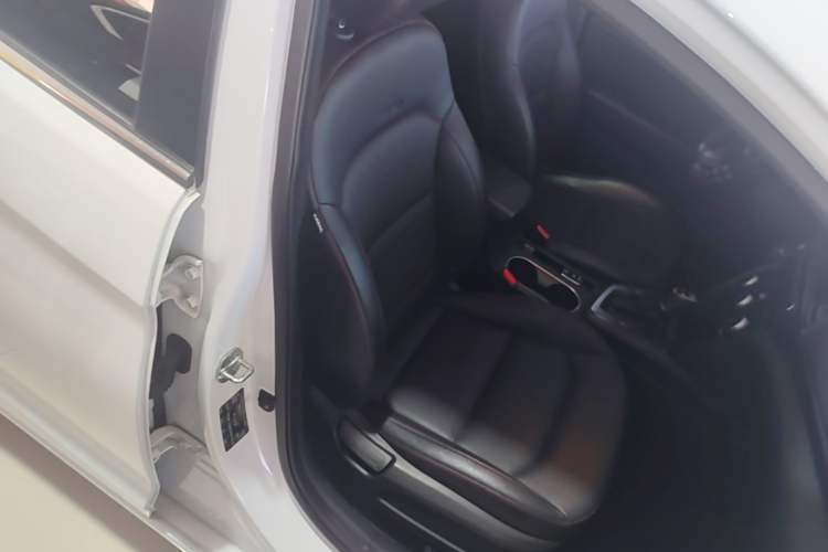 Used Hyundai Elantra (6th Generation / Lingdong) 2019 1.4T Dual-Clutch Xuan Dong · Dynamic Model Right Front Seat