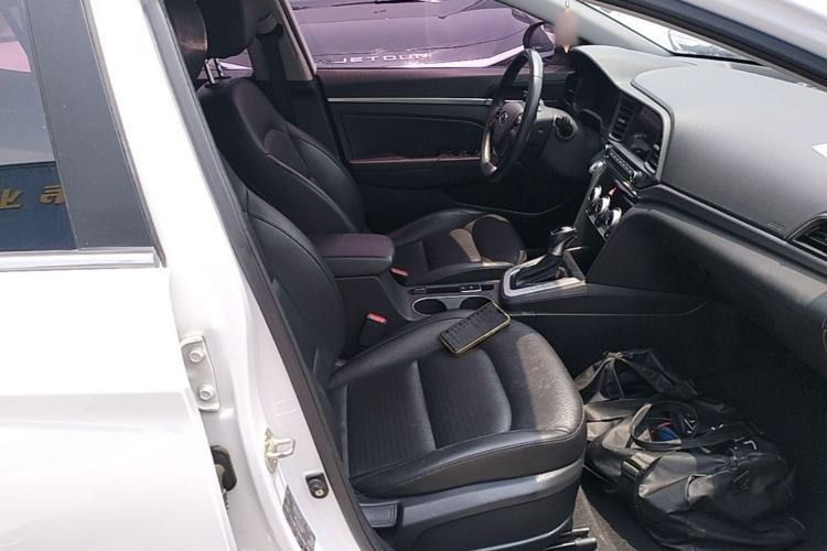 Used Hyundai Elantra (6th Generation / Lingdong) 2019 1.5L CVT ZhiXuan – Elite Version Right Front Seat