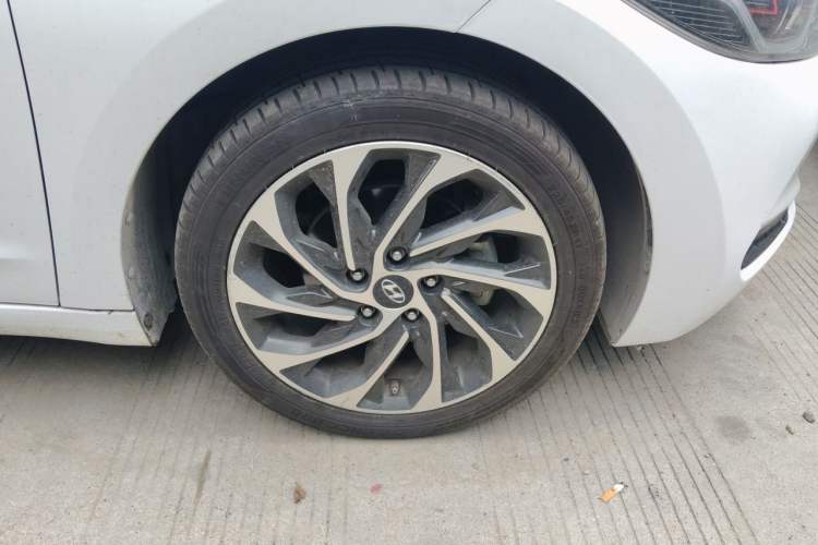 Used Hyundai Elantra (6th Generation / Lingdong) 2019 1.4T Dual-Clutch Xuan Dong · Dynamic Model Right Front Wheel Hub