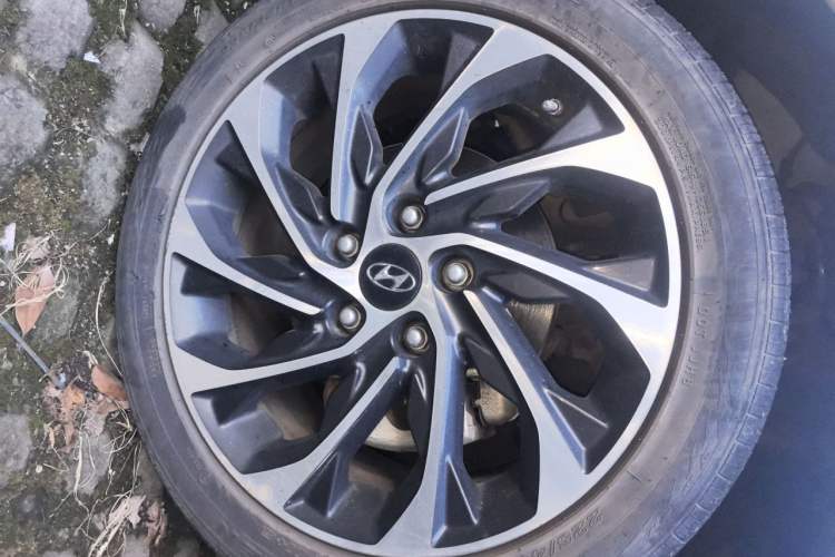 Used Hyundai Elantra (6th Generation / Lingdong) 2019 1.4T Dual-Clutch Xuan Dong · Dynamic Model Right Front Wheel Hub