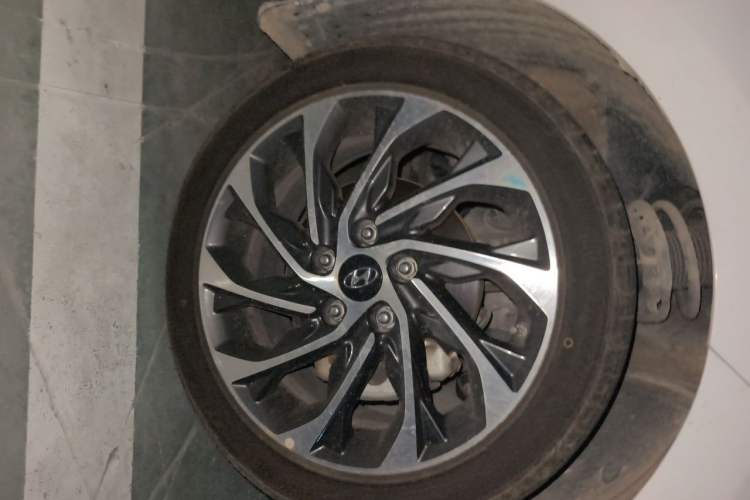 Used Hyundai Elantra (6th Generation / Lingdong) 2019 1.4T Dual-Clutch Xuan Dong · Dynamic Model Right Front Wheel Hub