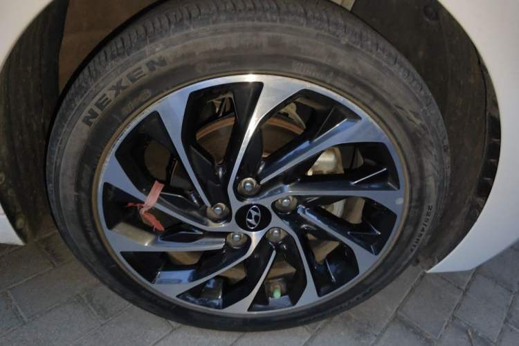 Used Hyundai Elantra (6th Generation / Lingdong) 2019 1.4T Dual-Clutch Xuan Dong · Dynamic Model Right Front Wheel Hub