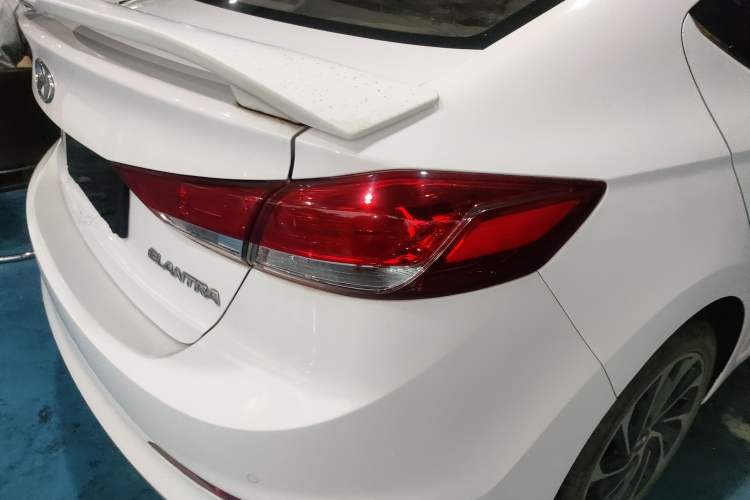 Used Hyundai Elantra (6th Generation / Lingdong) 2019 1.5L CVT ZhiXuan – Elite Version Right Rear Taillight