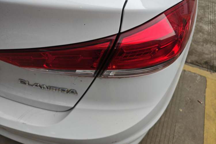 Used Hyundai Elantra (6th Generation / Lingdong) 2019 1.5L CVT ZhiXuan – Elite Version Right Rear Taillight