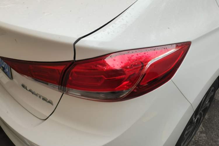 Used Hyundai Elantra (6th Generation / Lingdong) 2019 1.5L CVT ZhiXuan – Elite Version Right Rear Taillight