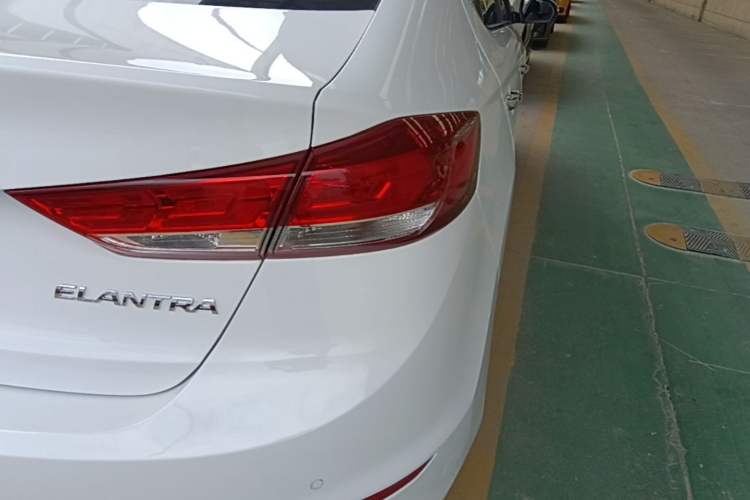Used Hyundai Elantra (6th Generation / Lingdong) 2019 1.5L CVT ZhiXuan – Elite Version Right Rear Taillight