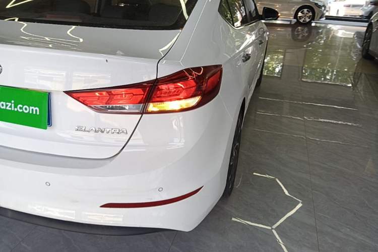 Used Hyundai Elantra (6th Generation / Lingdong) 2019 1.5L CVT ZhiXuan – Elite Version Right Rear Taillight