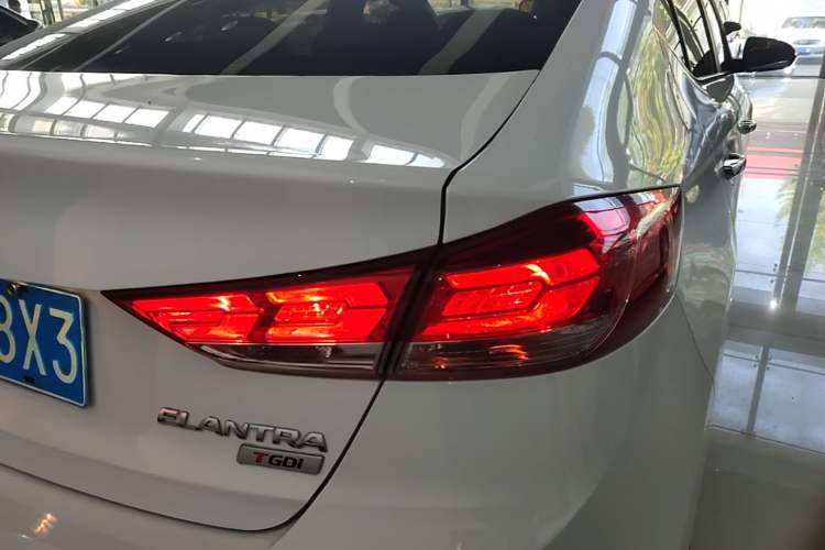 Used Hyundai Elantra (6th Generation / Lingdong) 2019 1.4T Dual-Clutch Xuan Dong · Dynamic Model Right Rear Taillight