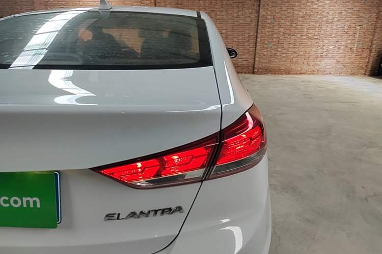 Used Hyundai Elantra (6th Generation / Lingdong) 2019 1.5L CVT ZhiXuan – Elite Version Right Rear Taillight