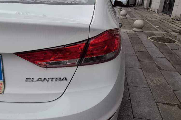 Used Hyundai Elantra (6th Generation / Lingdong) 2019 1.5L CVT ZhiXuan – Elite Version Right Rear Taillight