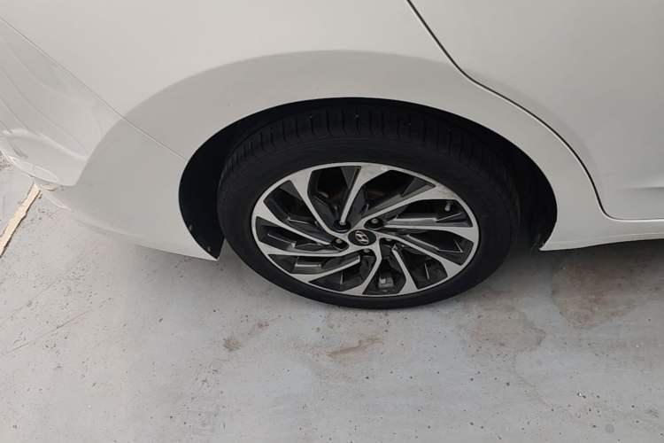 Used Hyundai Elantra (6th Generation / Lingdong) 2019 1.4T Dual-Clutch Xuan Dong · Dynamic Model Right Rear Wheel Hub