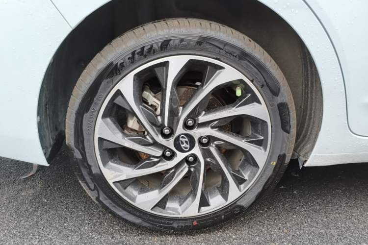 Used Hyundai Elantra (6th Generation / Lingdong) 2019 1.4T Dual-Clutch Xuan Dong · Dynamic Model Right Rear Wheel Hub