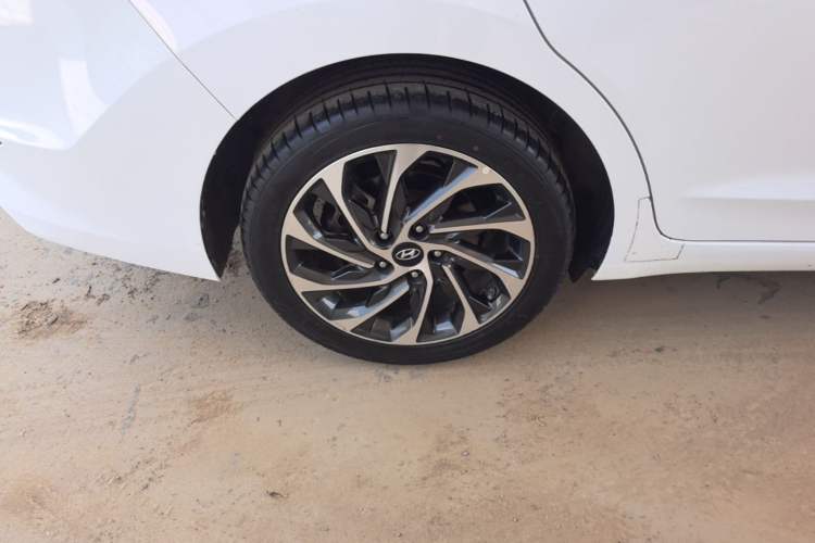 Used Hyundai Elantra (6th Generation / Lingdong) 2019 1.4T Dual-Clutch Xuan Dong · Dynamic Model Right Rear Wheel Hub