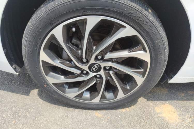 Used Hyundai Elantra (6th Generation / Lingdong) 2019 1.5L CVT ZhiXuan – Elite Version Right Rear Wheel Hub