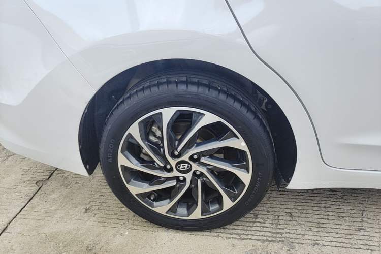 Used Hyundai Elantra (6th Generation / Lingdong) 2019 1.4T Dual-Clutch Xuan Dong · Dynamic Model Right Rear Wheel Hub