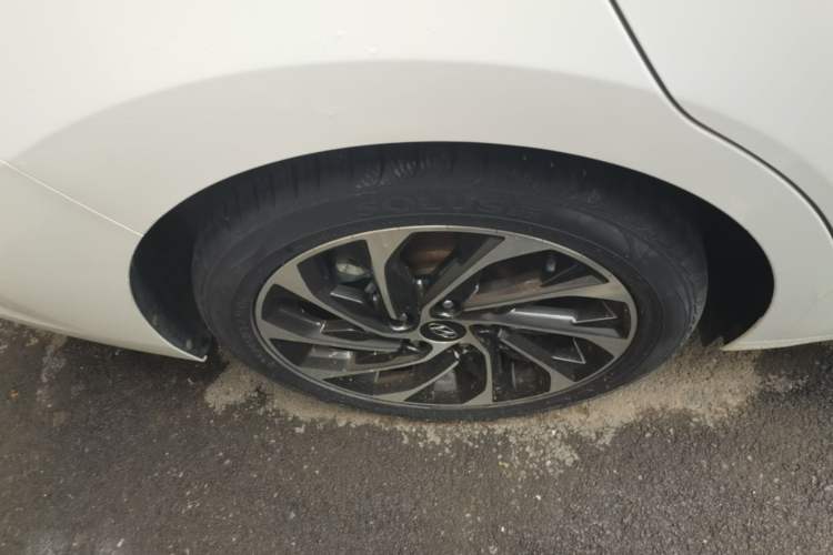 Used Hyundai Elantra (6th Generation / Lingdong) 2019 1.5L CVT ZhiXuan – Elite Version Right Rear Wheel Hub