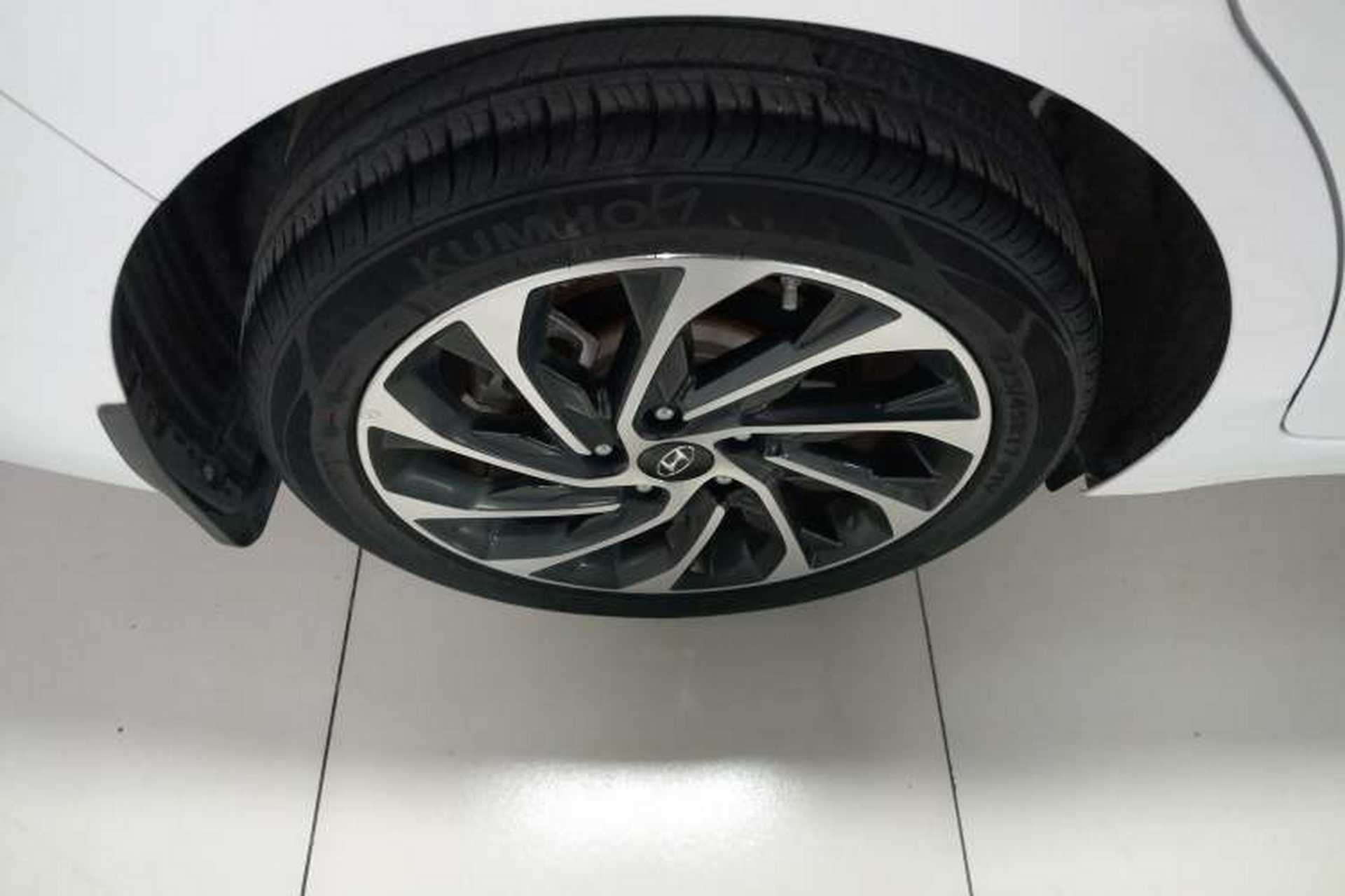 Used Hyundai Elantra (6th Generation / Lingdong) 2019 1.4T Dual-Clutch Xuan Dong · Dynamic Model Right Rear Wheel Hub