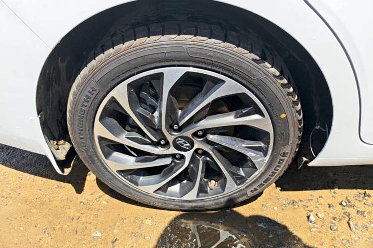 Used Hyundai Elantra (6th Generation / Lingdong) 2019 1.4T Dual-Clutch Xuan Dong · Dynamic Model Right Rear Wheel Hub