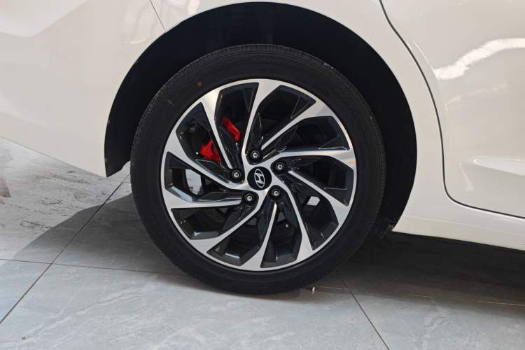 Used Hyundai Elantra (6th Generation / Lingdong) 2019 1.5L CVT ZhiXuan – Elite Version Right Rear Wheel Hub