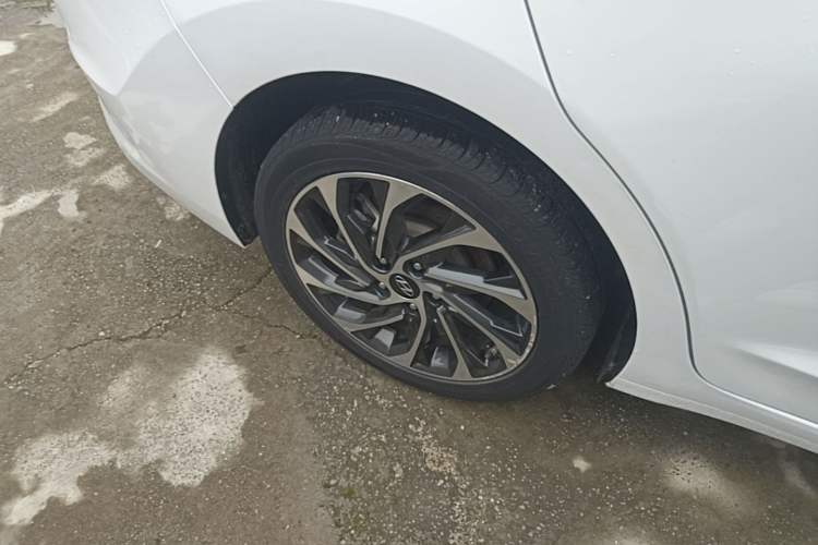 Used Hyundai Elantra (6th Generation / Lingdong) 2019 1.4T Dual-Clutch Xuan Dong · Dynamic Model Right Rear Wheel Hub