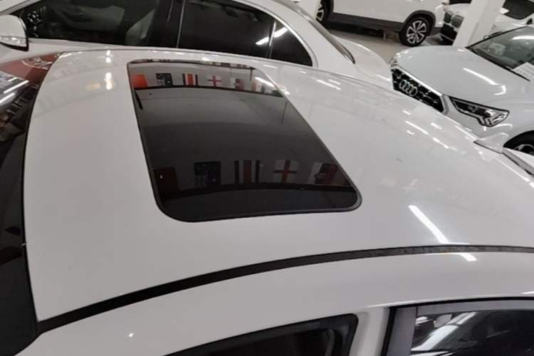 Used Hyundai Elantra (6th Generation / Lingdong) 2019 1.5L CVT ZhiXuan – Elite Version Roof