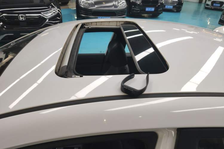 Used Hyundai Elantra (6th Generation / Lingdong) 2019 1.4T Dual-Clutch Xuan Dong · Dynamic Model Roof