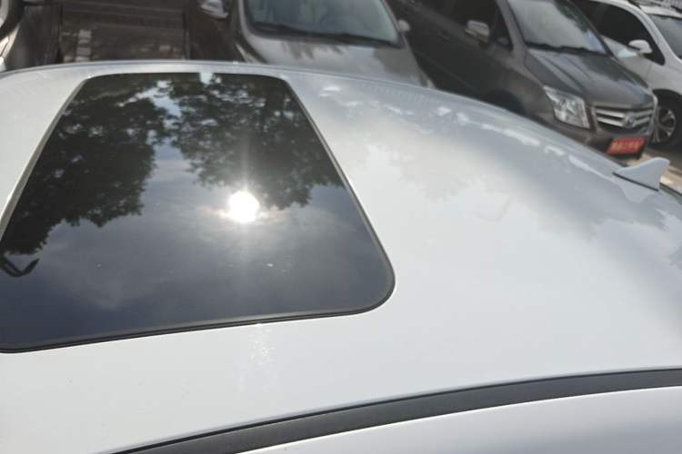 Used Hyundai Elantra (6th Generation / Lingdong) 2019 1.5L CVT ZhiXuan – Elite Version Roof
