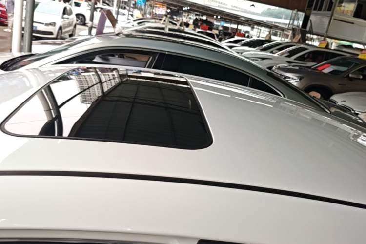 Used Hyundai Elantra (6th Generation / Lingdong) 2019 1.5L CVT ZhiXuan – Elite Version Roof