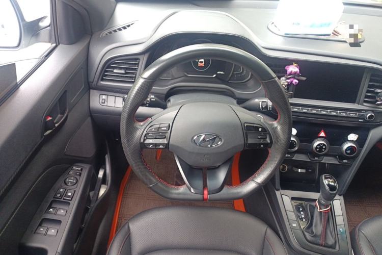 Used Hyundai Elantra (6th Generation / Lingdong) 2019 1.4T Dual-Clutch Xuan Dong · Dynamic Model Steering Wheel