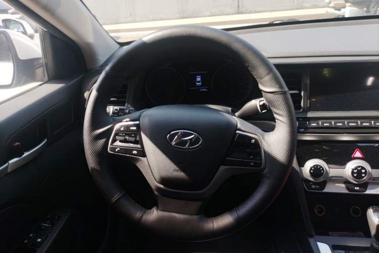 Used Hyundai Elantra (6th Generation / Lingdong) 2019 1.5L CVT ZhiXuan – Elite Version Steering Wheel