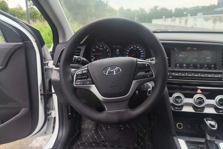 Used Hyundai Elantra (6th Generation / Lingdong) 2019 1.5L CVT ZhiXuan – Elite Version Steering Wheel