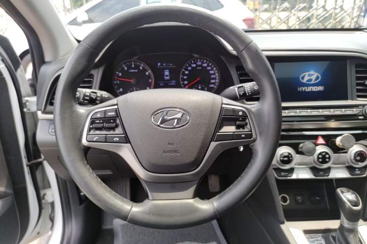 Used Hyundai Elantra (6th Generation / Lingdong) 2019 1.5L CVT ZhiXuan – Elite Version Steering Wheel