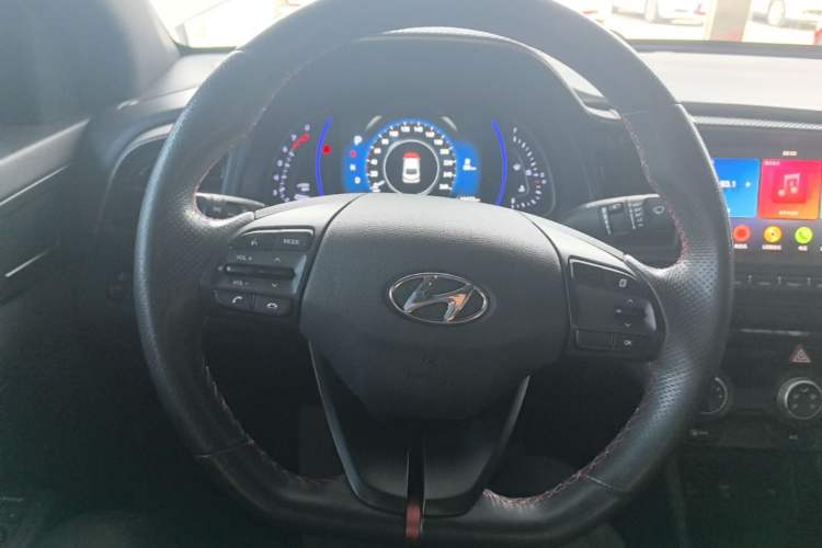 Used Hyundai Elantra (6th Generation / Lingdong) 2019 1.4T Dual-Clutch Xuan Dong · Dynamic Model Steering Wheel