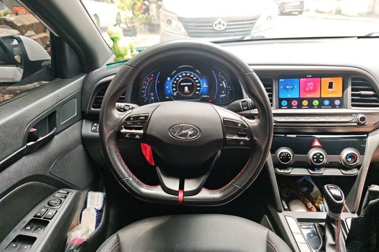 Used Hyundai Elantra (6th Generation / Lingdong) 2019 1.4T Dual-Clutch Xuan Dong · Dynamic Model Steering Wheel