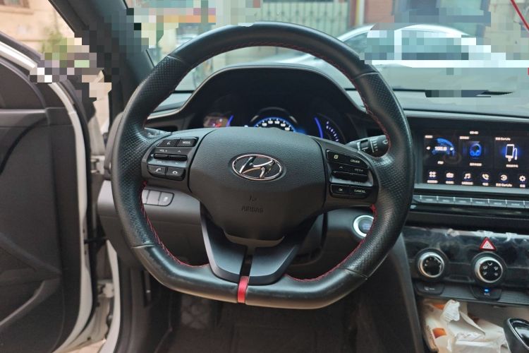 Used Hyundai Elantra (6th Generation / Lingdong) 2019 1.4T Dual-Clutch Xuan Dong · Dynamic Model Steering Wheel