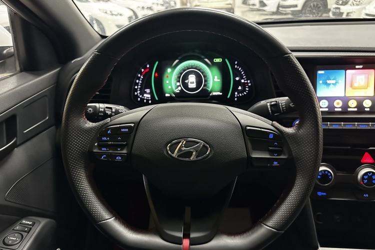 Used Hyundai Elantra (6th Generation / Lingdong) 2019 1.4T Dual-Clutch Xuan Dong · Dynamic Model Steering Wheel