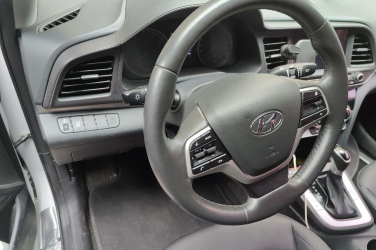 Used Hyundai Elantra (6th Generation / Lingdong) 2019 1.5L CVT ZhiXuan – Elite Version Steering Wheel