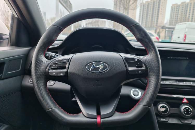 Used Hyundai Elantra (6th Generation / Lingdong) 2019 1.4T Dual-Clutch Xuan Dong · Dynamic Model Steering Wheel